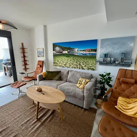 Icon Marina Sunrise Apartment